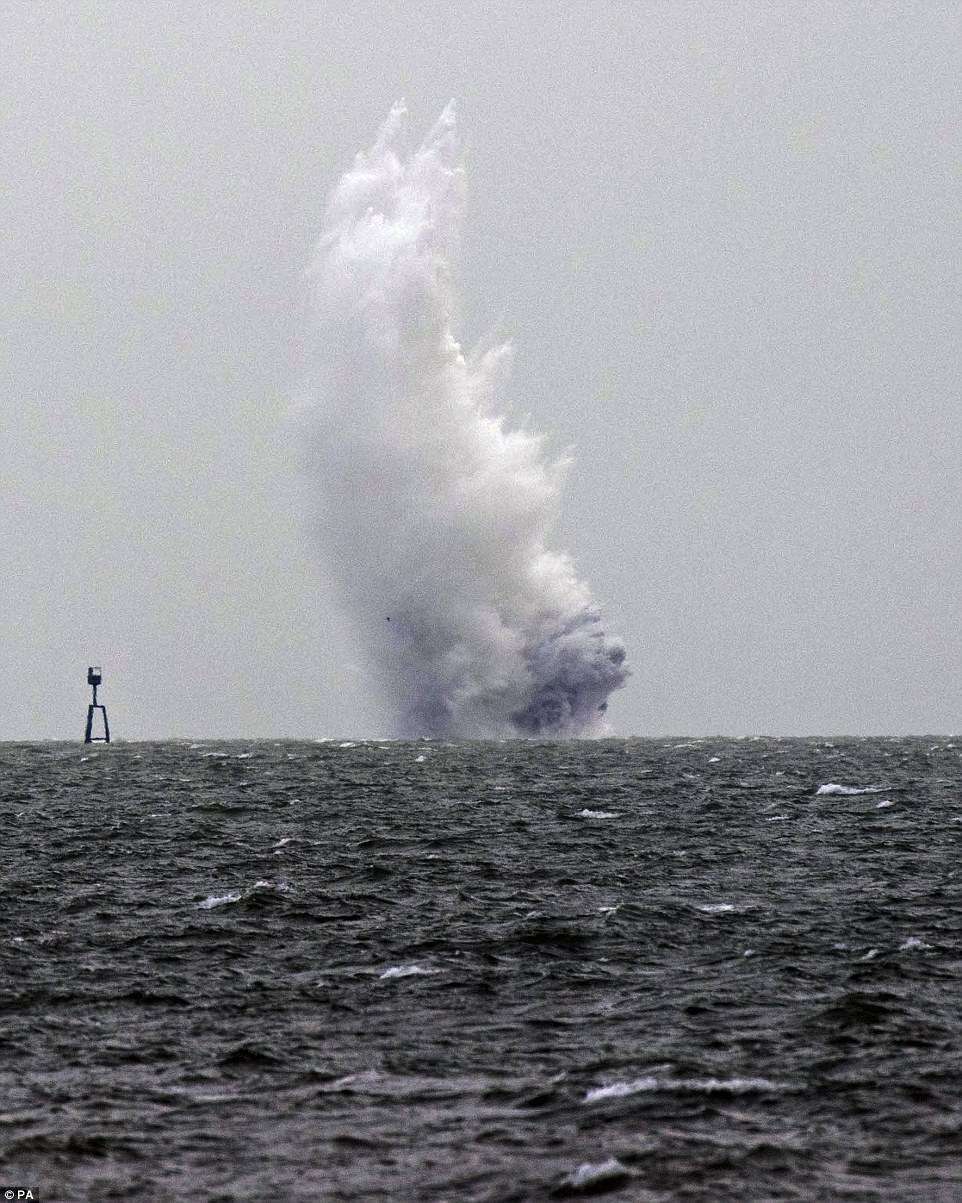 500kg WWII bomb found at London City Airport | 1st Libe Defence