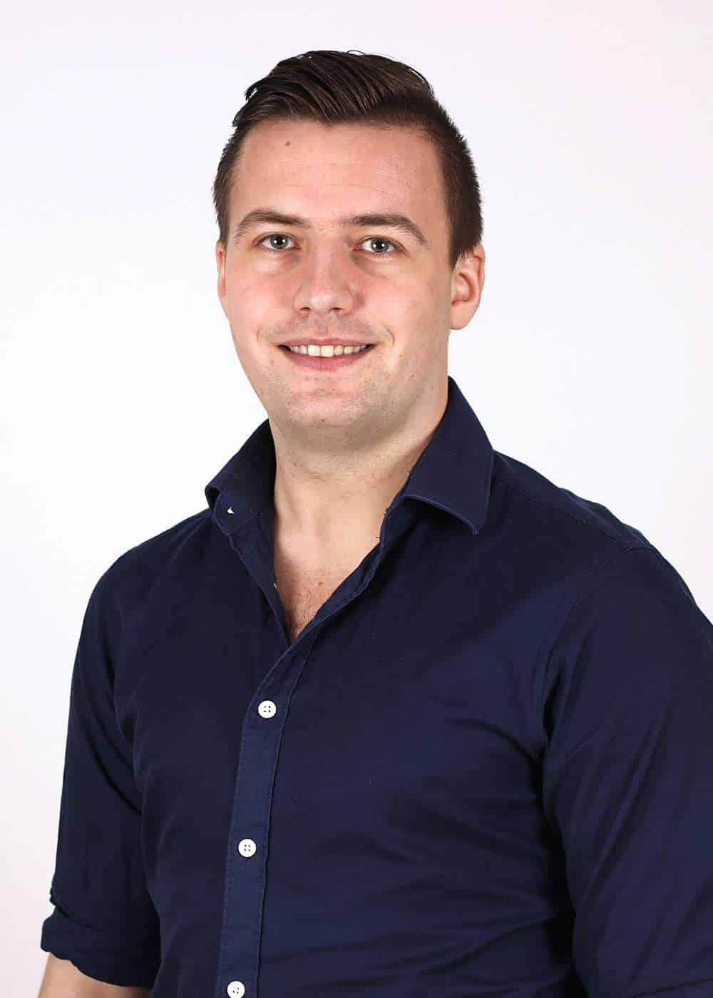 Head shot of Dan, Senior Finance Assistant at 1st Line Defence