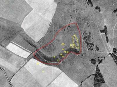 Aerial photography from 1945 of the site in Buckinghamshire with overlays highlighting ground disturbance close-by.