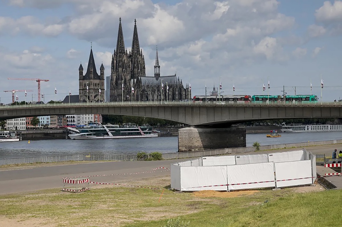 Location where three unexploded WWII bombs were discovered in Cologne, Germany.