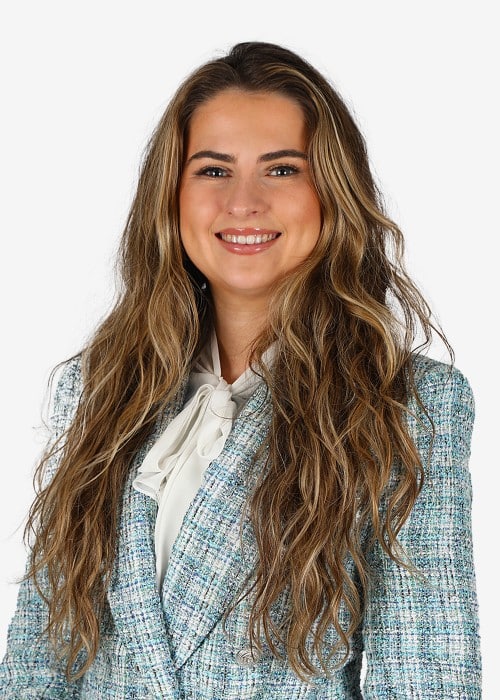 Headshot of Georgia, Operations Director at 1st Line Defence