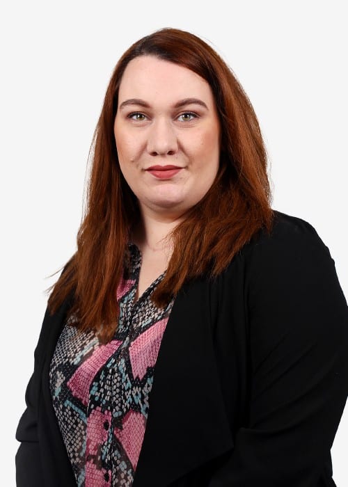Headshot of Kate, Schedule and Resource Supervisor at 1st Line Defence