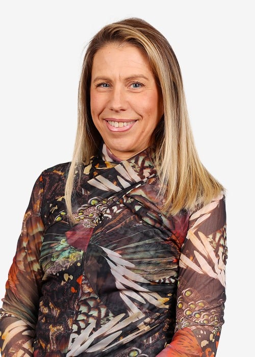 Headshot of Nikki, Director of Finance & Business Management at 1st Line Defence