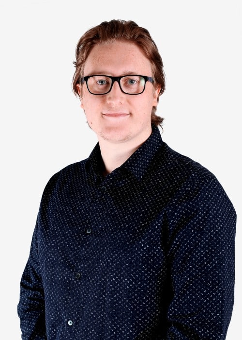 Headshot of Oliver, Assistant Research Manager at 1st Line Defence